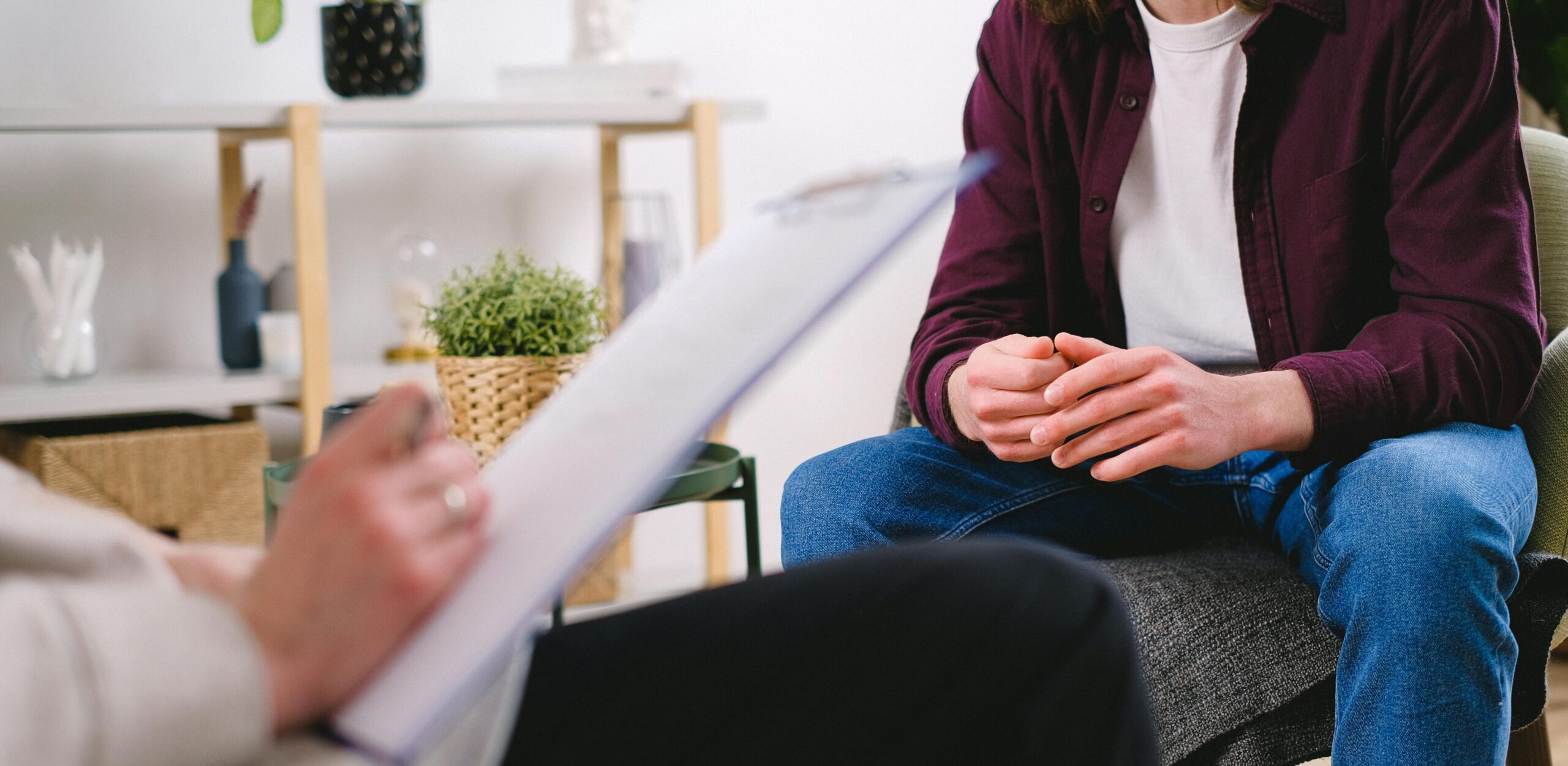 Free Mental Health Services in the UAE During Regional Tensions: Helplines & Support Options