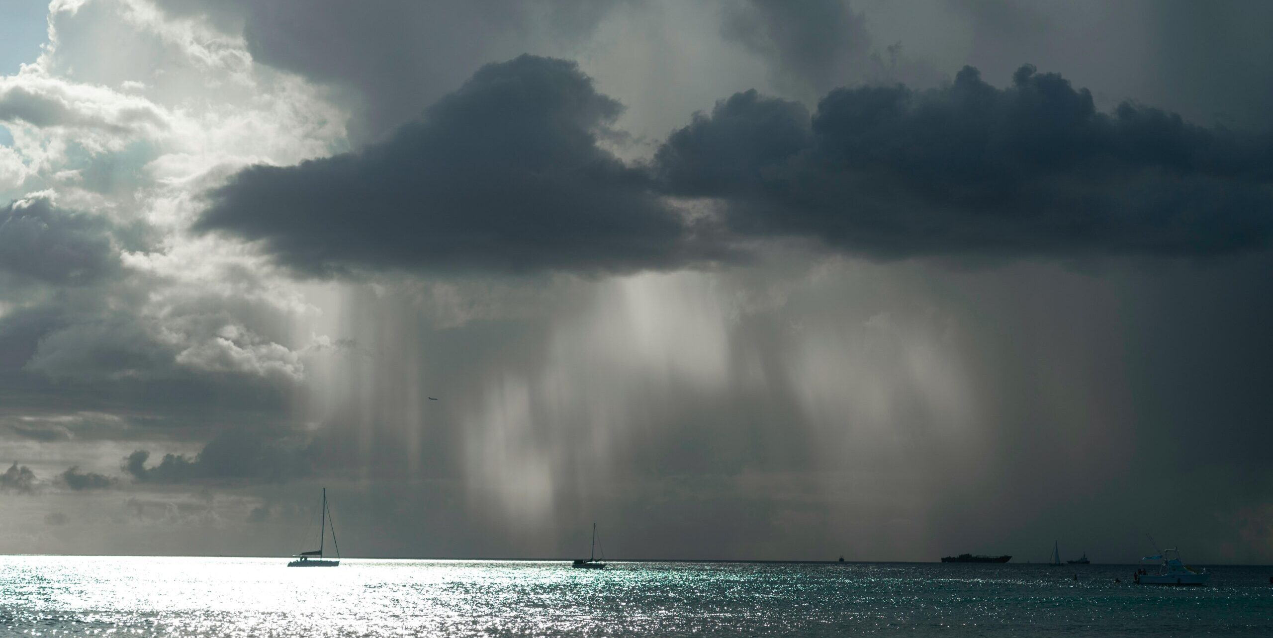 Rain and Dust forecast: UAE wakes up to a Cloudy Morning