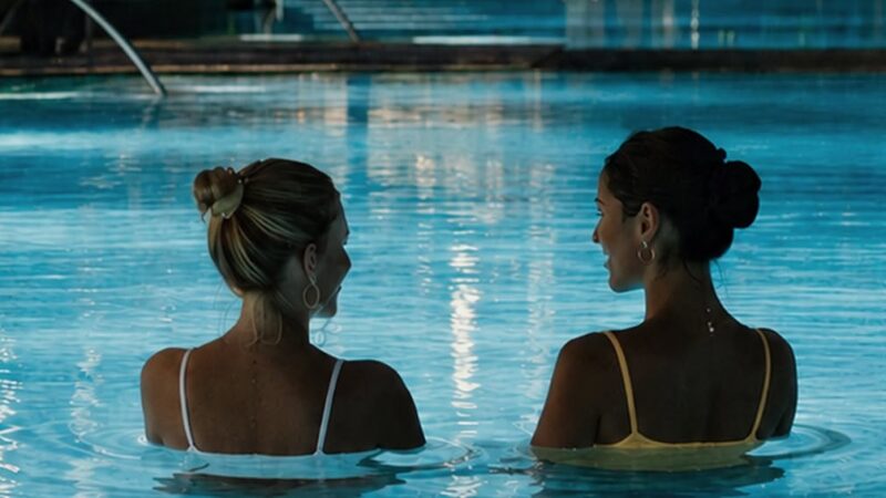 Beach Days, Night Swims & Daycations to Book This Weekend