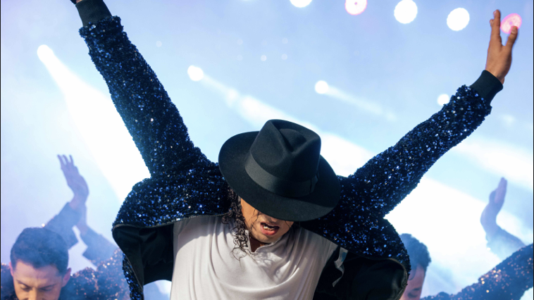 Moon Walk Show at Ibn Battuta Mall