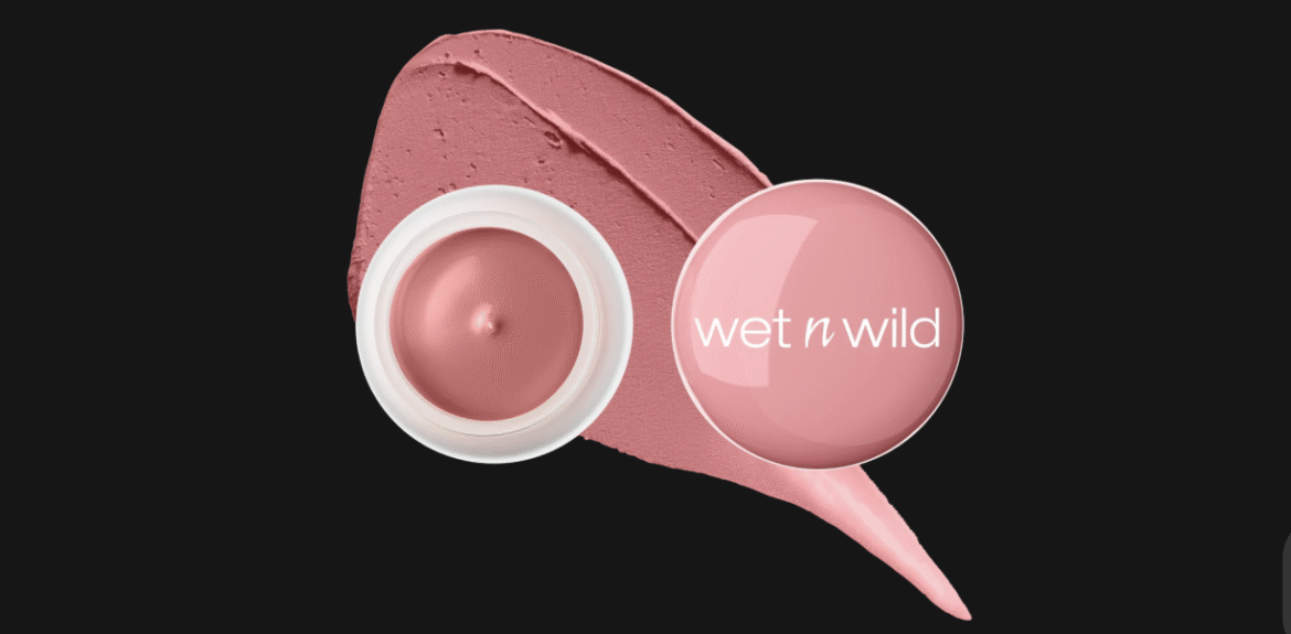 Mother Fluffer Cloud Blush in Rose the Roof